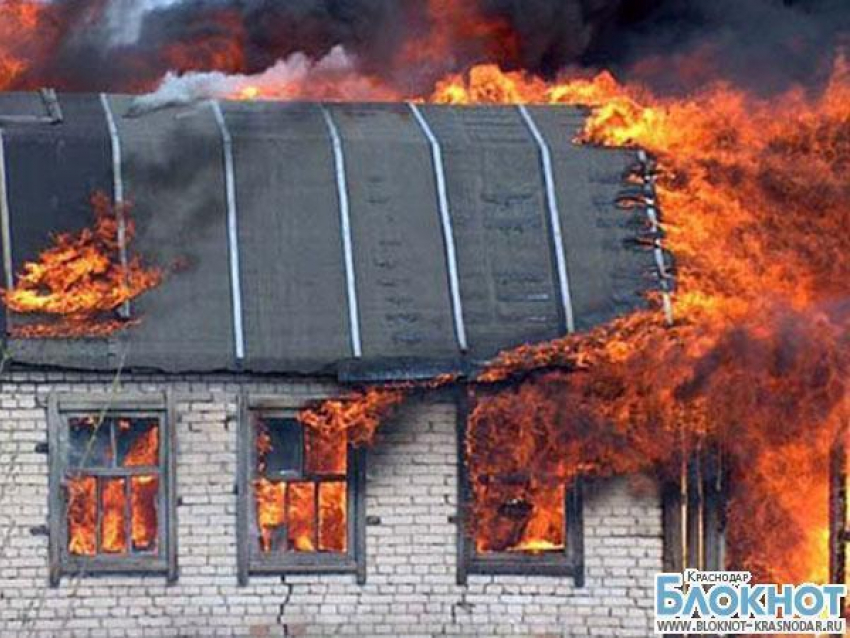 В Тихорецком районе из-за пожара в летней кухне сгорела пенсионерка