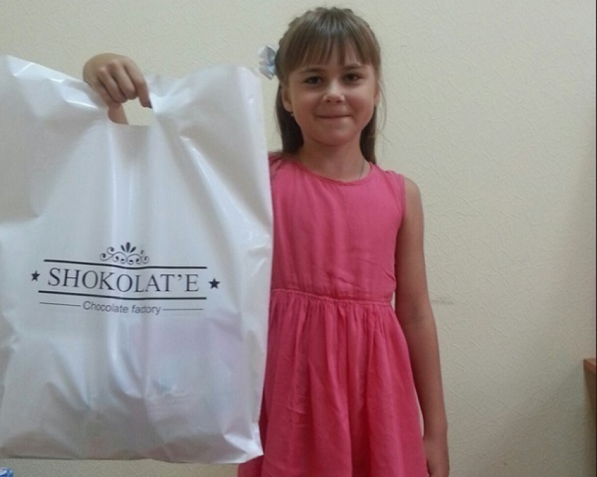 Победители конкурса «Король и королева детского бала» получили подарки 