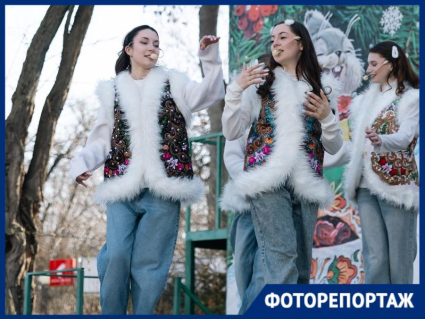 Спели песни и станцевали: уютный рождественский концерт прошел в «Городском Саду» Краснодара 