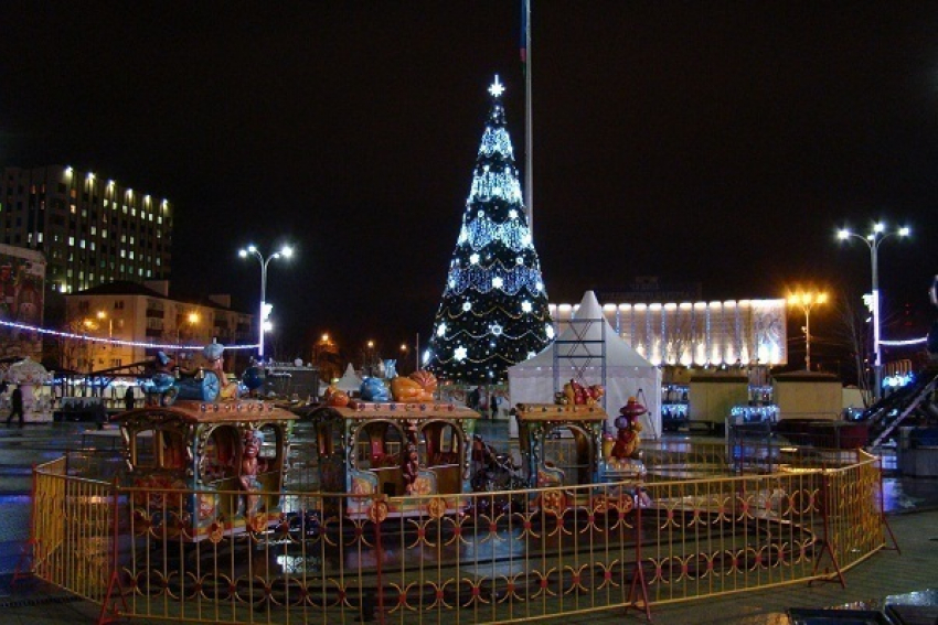 Центр Краснодара украсят к Новому году в стиле 60-х