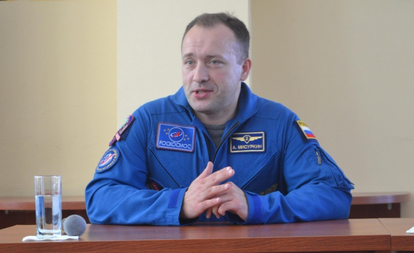 В Сочи прибыли на реабилитацию российские космонавты