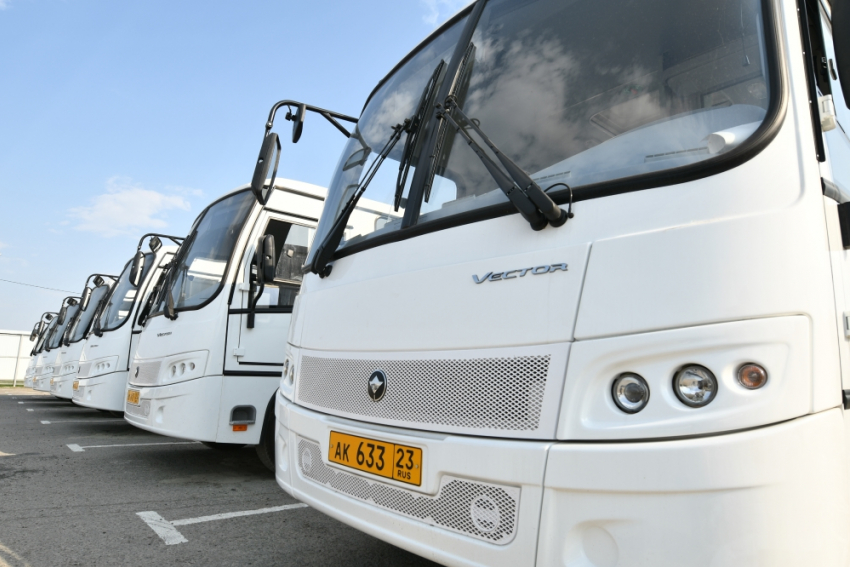 Новый автобусный маршрут для школьников появится в Новознаменском районе Краснодара