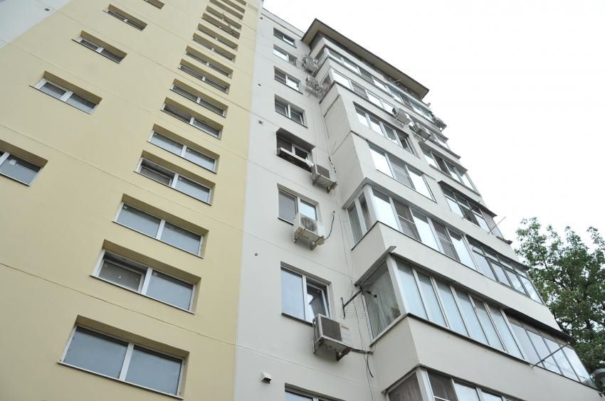 На Кубани отремонтировали почти 300 многоэтажек 