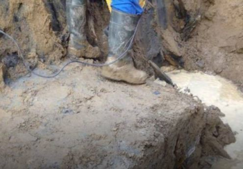 Рабочие на улице Тургенева откопали «саркофаг"