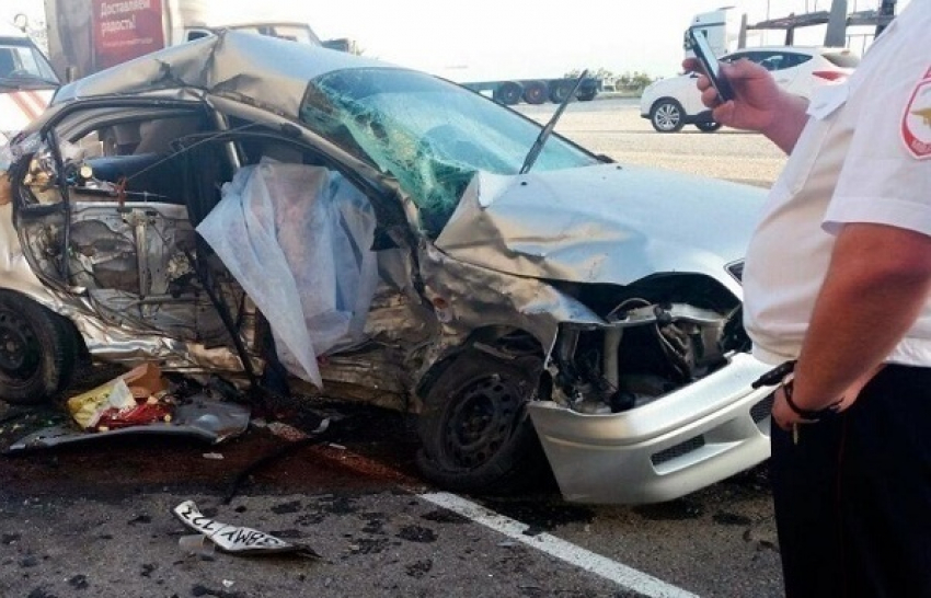  В жуткой аварии под Новороссийском погибла автоледи на  «Мицубиси»