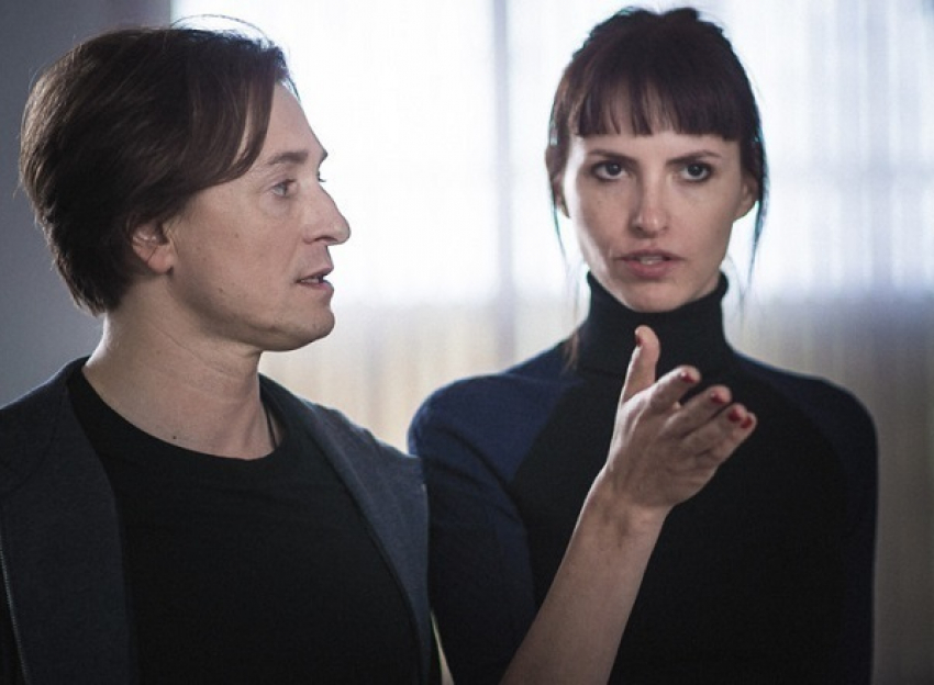 Сергей Безруков вместе с беременной женой представили свой фильм