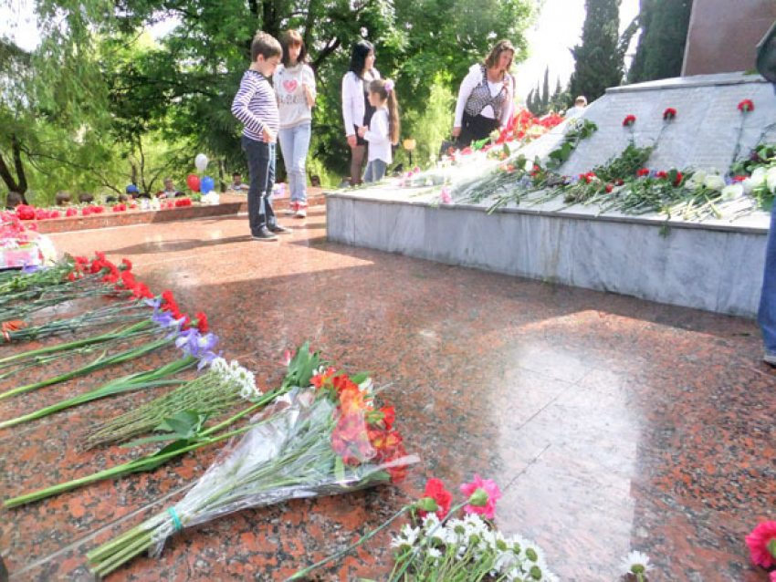 В Сочи поисковики установили имена более 900 погибших фронтовиков
