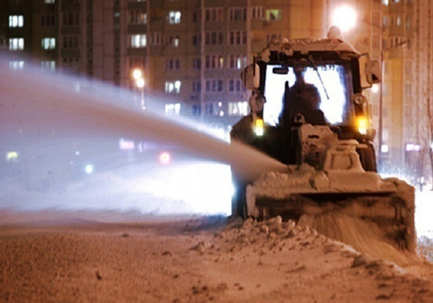 В Краснодаре ликвидировали последствия снегопада