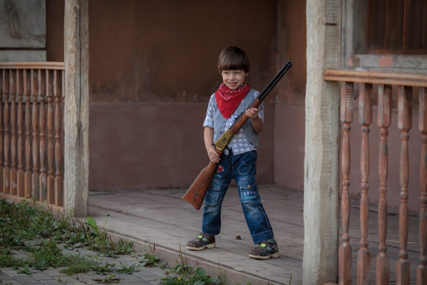 В Краснодарском крае отец подстрелил сына, пока чистил ружье 