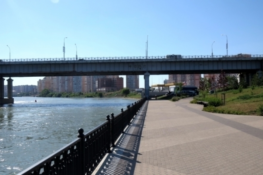 Вор и полицейский устроили заплыв на Кубани