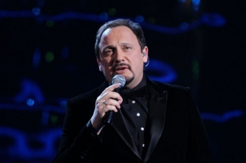 Стаса Михайлова забрали на скорой в Ставрополе