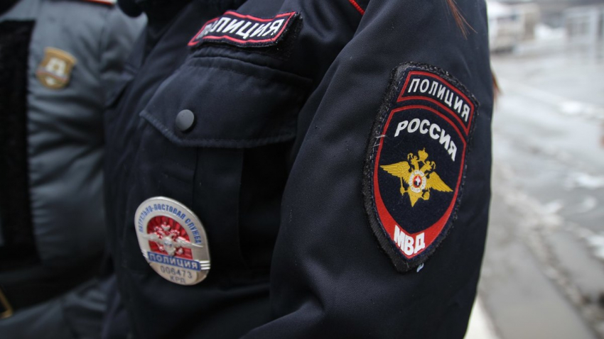 Полицейская в Сочи напилась боярышника и уснула на посту