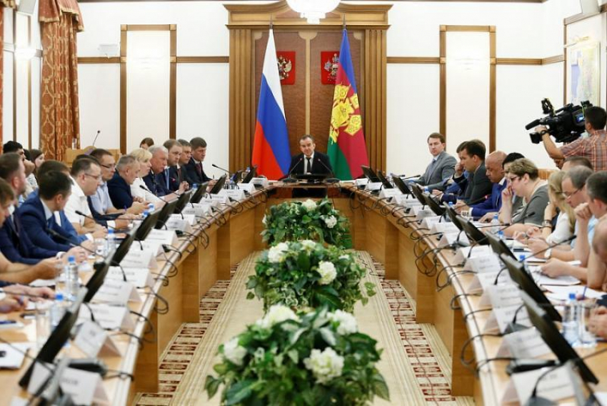 Более 75 млн рублей выделили на Кубани на ремонт школьных спортзалов