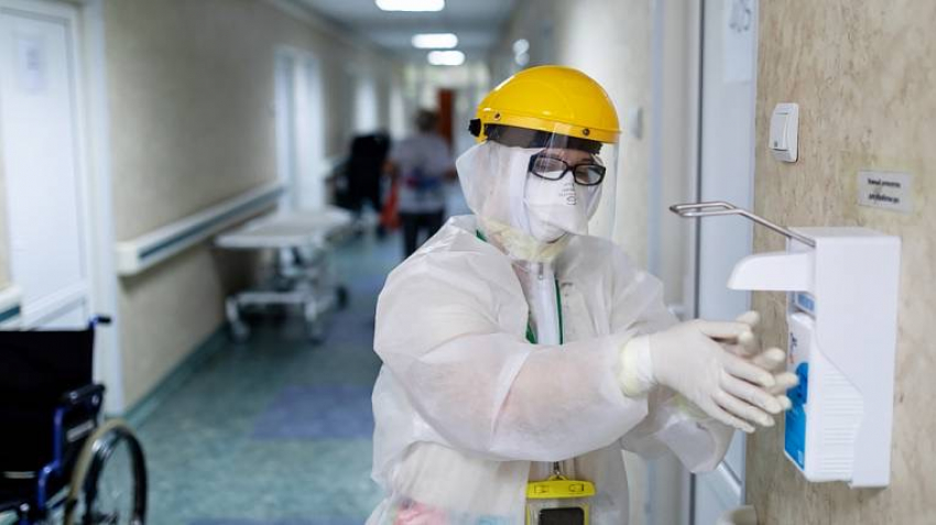 На Кубани за сутки 443 жителя заболели коронавирусом