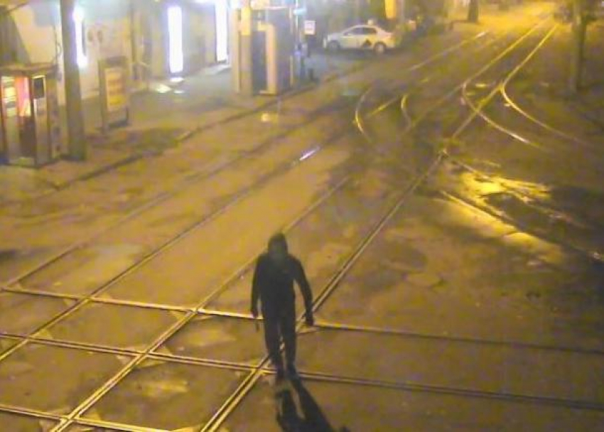 В Краснодаре задержали укравшего уличную видеокамеру мужчину
