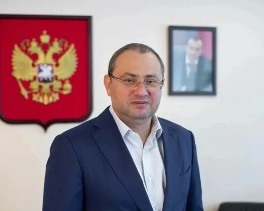 Силовики во второй раз пришли к министру здравоохранения Кубани Филиппову