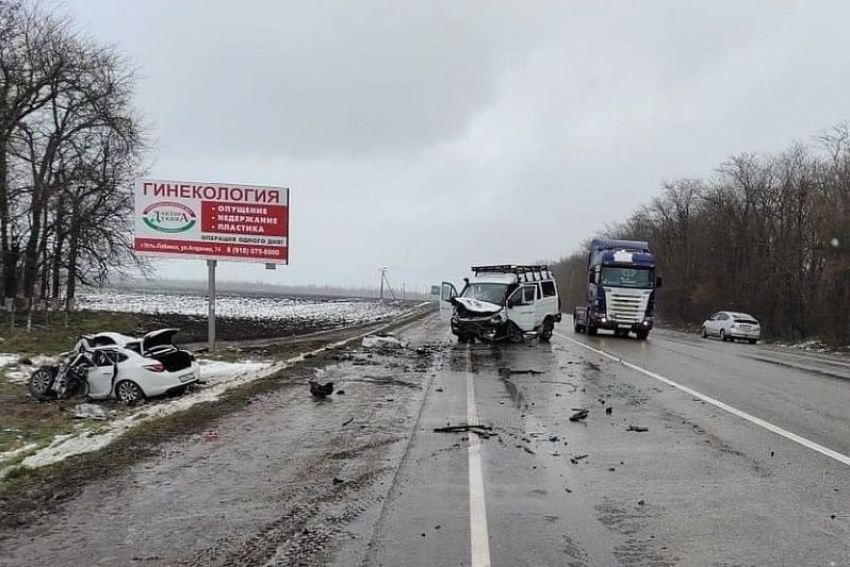 На Кубани два человека скончались на месте ДТП до приезда скорой помощи