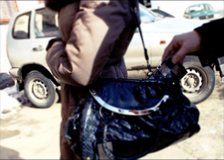 Случайный прохожий помог задержать грабителя в Новороссийске