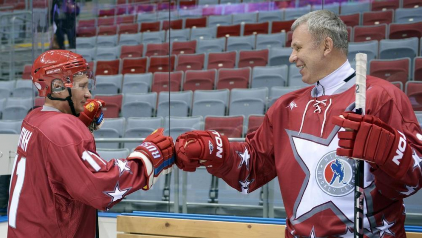 Хоккеистов просили «зажечь зеленый свет» перед Путиным