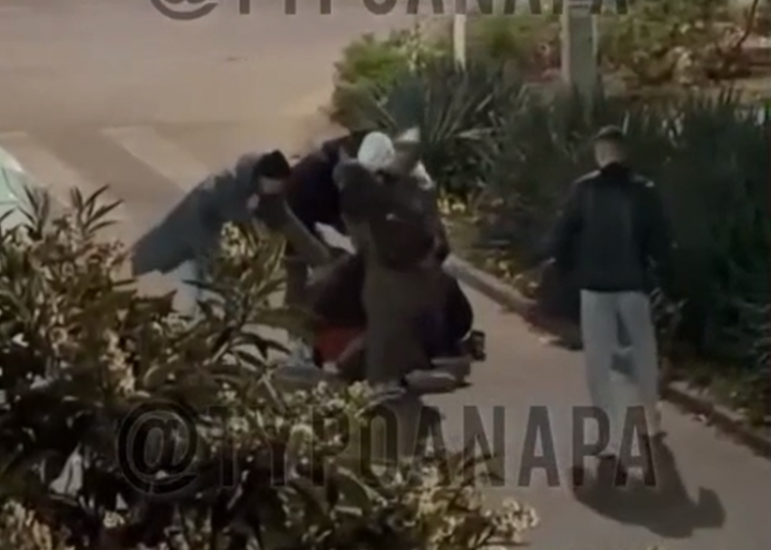 Били руками и ногами: участников массовой драки у бара разыскивают на Кубани