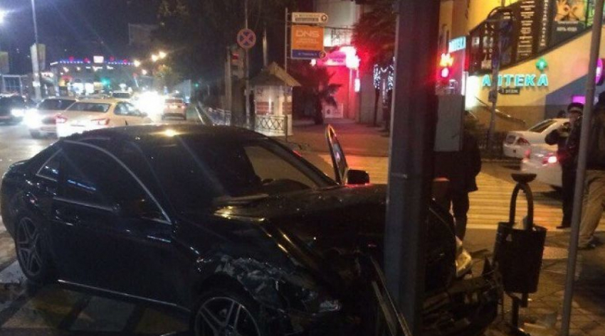 Сразу шесть авто попали в ДТП в Сочи, пострадали трое