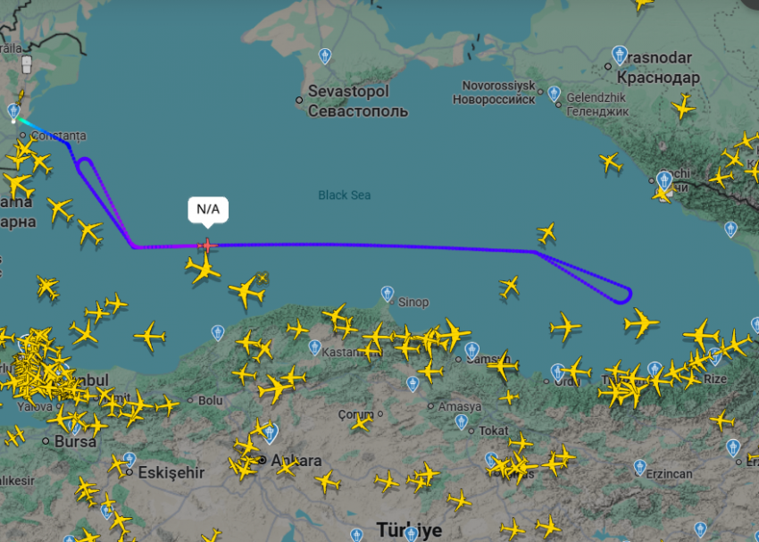Самолёт-разведчик «Артемида» рыщет в небе над Чёрным морем