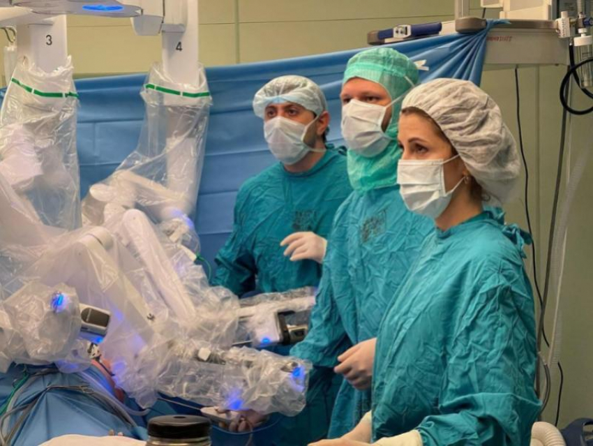 В Краснодаре робот–хирург провел первую операцию по пересадке почки