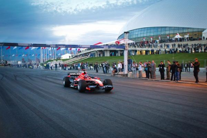 В Сочи завершают подготовку трассы к заездам Формулы 1