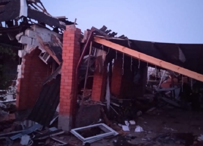 При взрыве газа в Краснодарском крае пострадали 4 человека