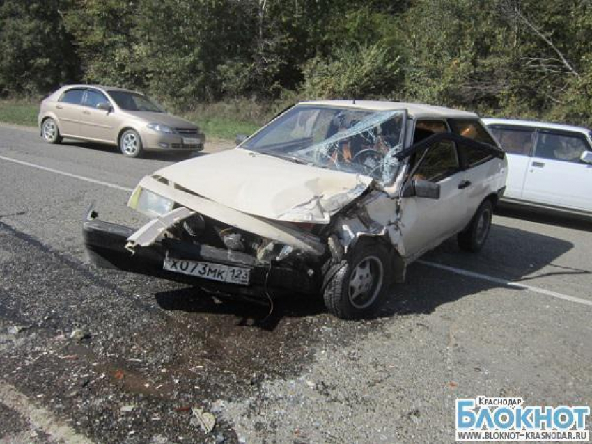 В Краснодарском крае столкнулись два автомобиля «ВАЗ»