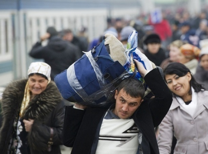 Полиция Краснодара начала искать подозрительных мигрантов 