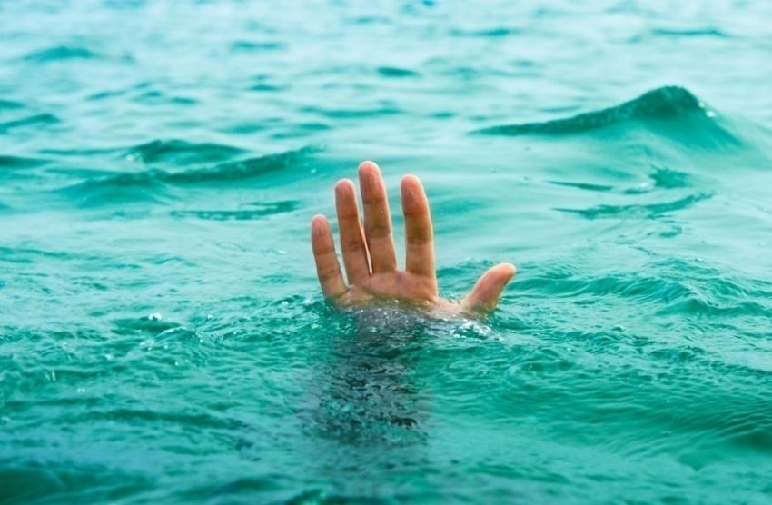 Полицейский спас парня, который чуть не утонул в реке Кубань