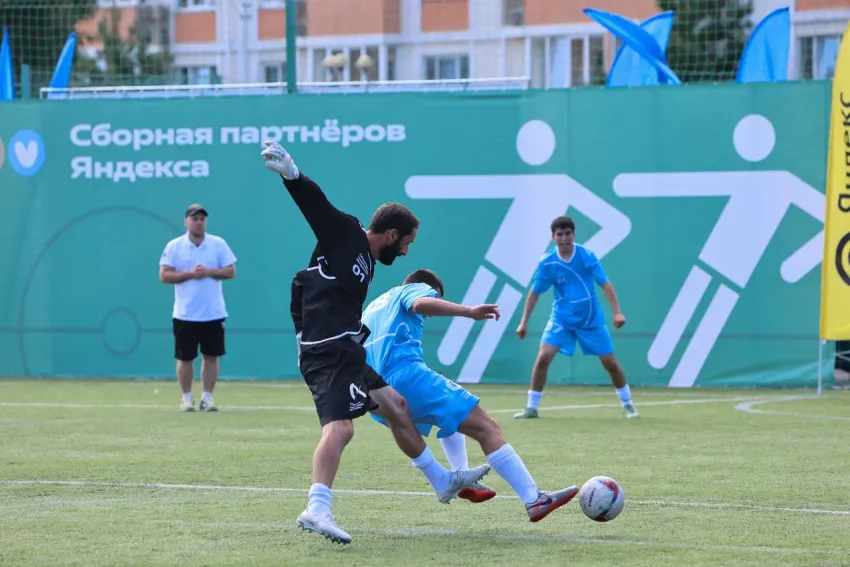 В Сочи прошел гранд-финал спортивного турнира для курьеров и водителей «Яндекса»