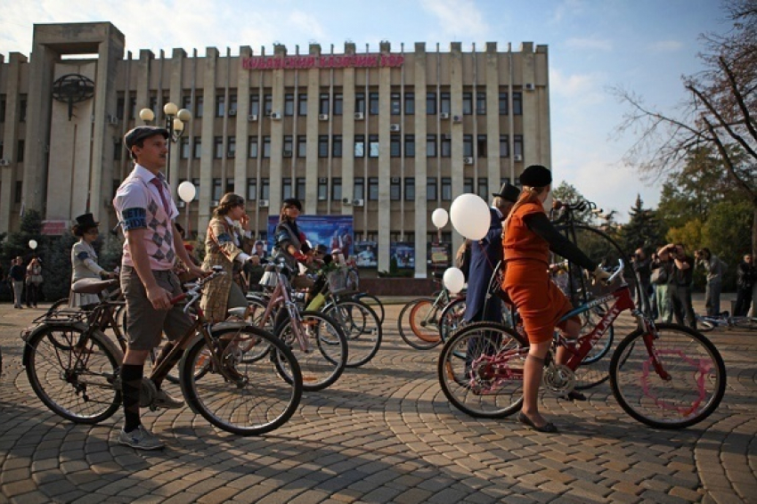 В Краснодаре состоится весенняя велопрогулка в стиле ретро 
