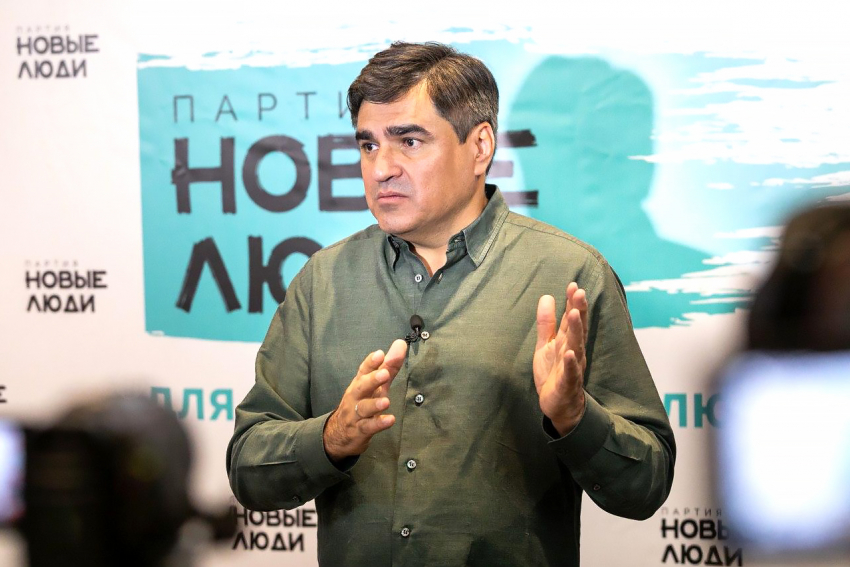Лидер партии «Новые Люди» Алексей Нечаев: «Пора пересаживаться в новый автобус, а не менять кресла в старом»
