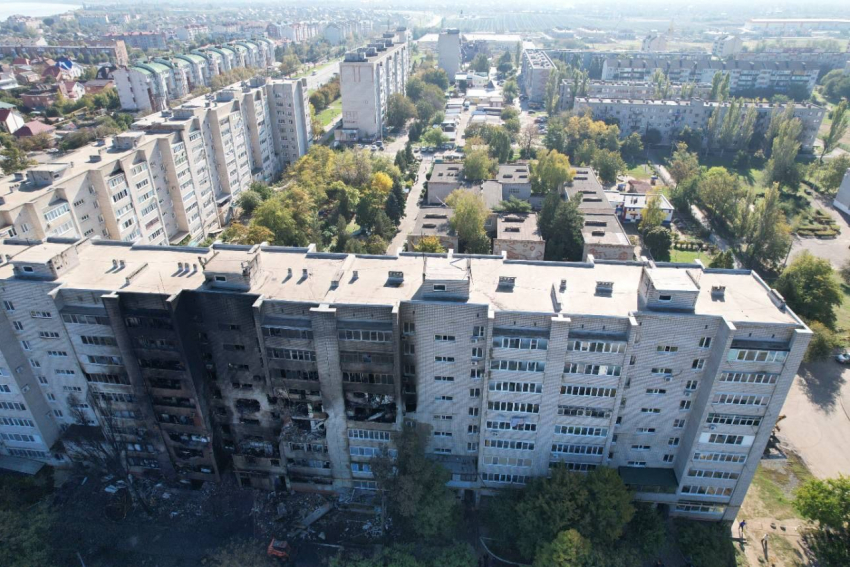 Жильцам пострадавшего дома в Ейске начали выплачивать по десять тысяч рублей