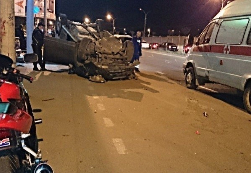 Краснодарские водитель и пассажир Lexus, попавшего в ДТП, затеяли драку