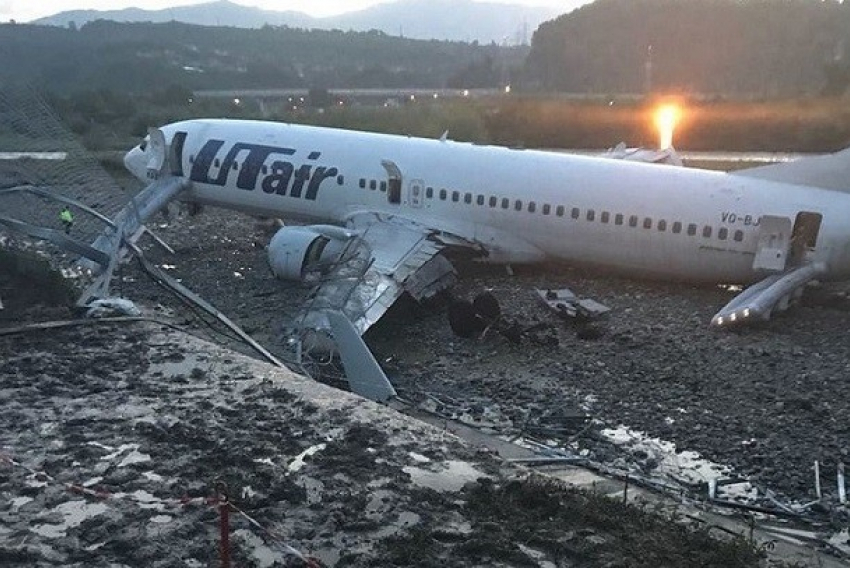  Эксперт нашел причину крушения Boeing, выкатившегося за ВПП в Сочи 