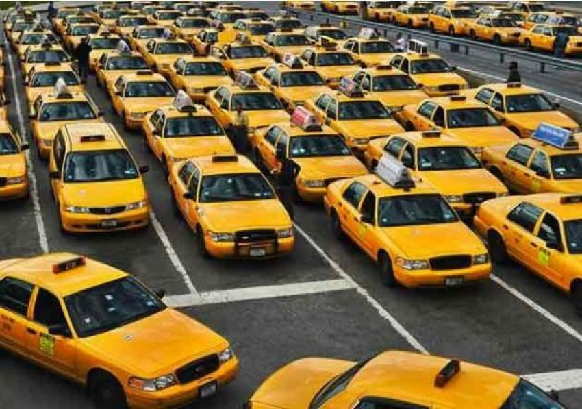 Антимонопольщики разберутся с «новогодними» ценами на такси в Краснодарском крае