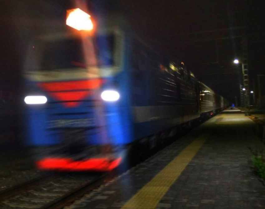 Поезд в Краснодаре сбил работника железной дороги 