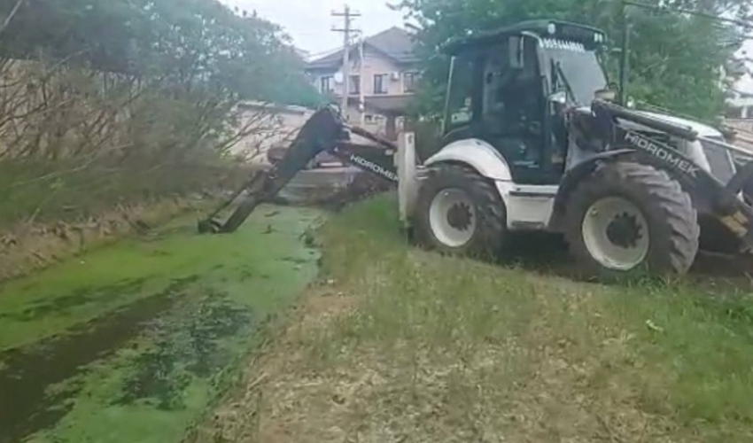 В Краснодаре взялись за детскую площадку под водой 