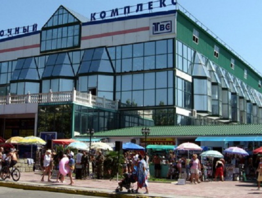 В Сочи снесут торговые павильоны из-за антисанитарии и нарушений пожарной безопасности