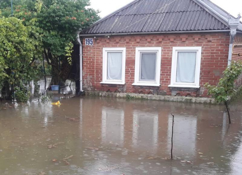 В Славянском районе к устранению последствий наводнения подключились волонтеры