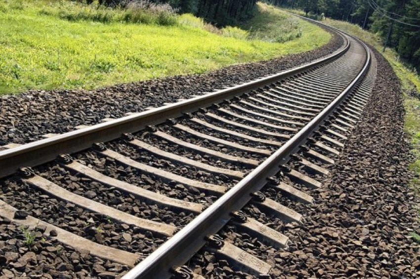  Отец и сын погибли под колесами поезда на Кубани 