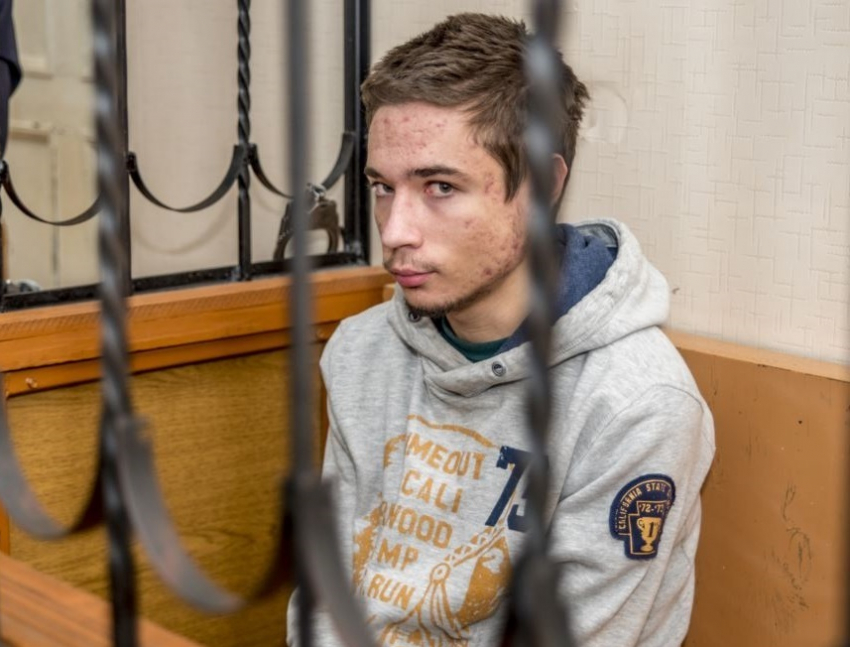 Уговаривавший школьницу устроить взрыв на выпускном в Сочи украинец пойдет под суд