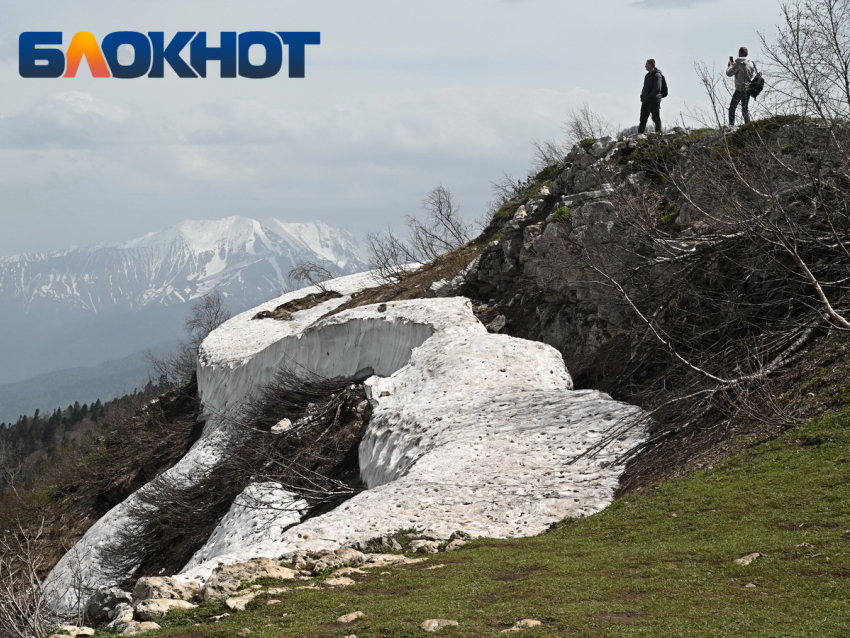 «Влюбилась в невысокие горы и водопады»: россиянка рассказала, чем ее удивил зимний отдых в Адыгее 
