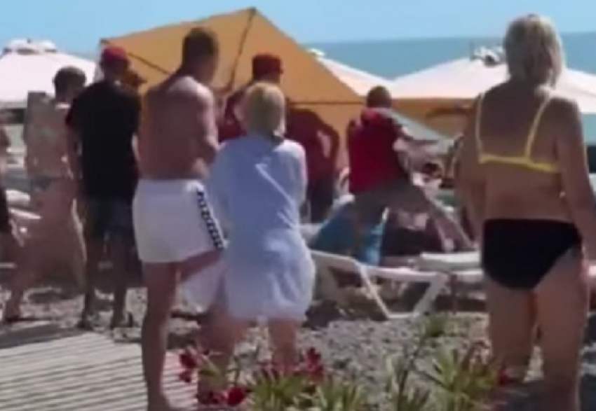 "Это провал федерального масштаба": краснодарский политолог об избиении туриста на пляже в Сочи