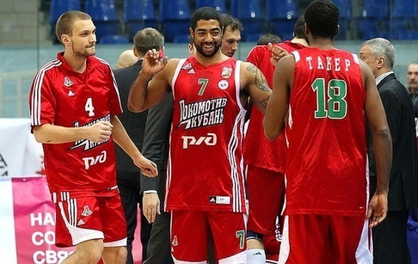 Баскетболисты из Краснодара уверенно обыграли «Красный Октябрь»