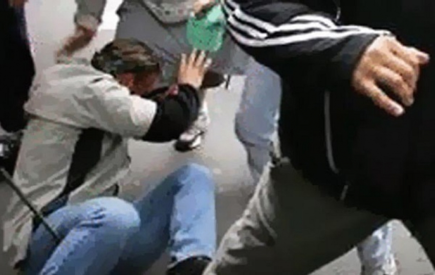 В Темрюкском районе пять человек избили и ограбили мужчину