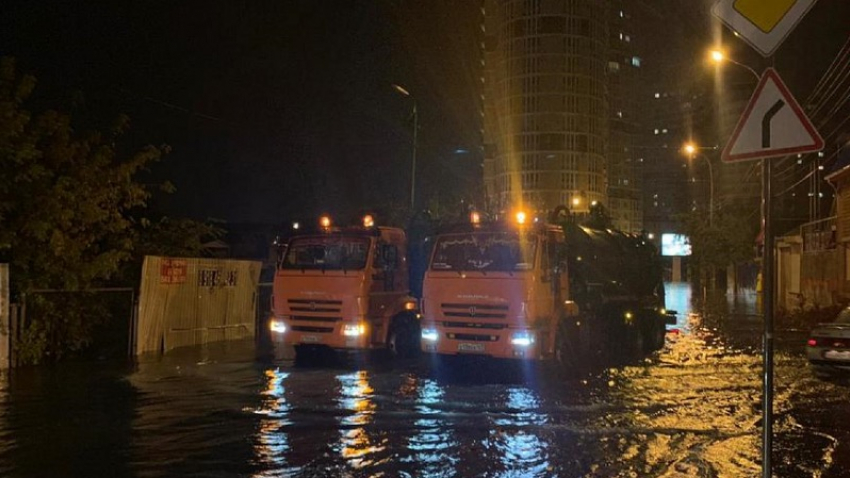 Южная Венеция возвращается: в Краснодаре борются с затоплениями 